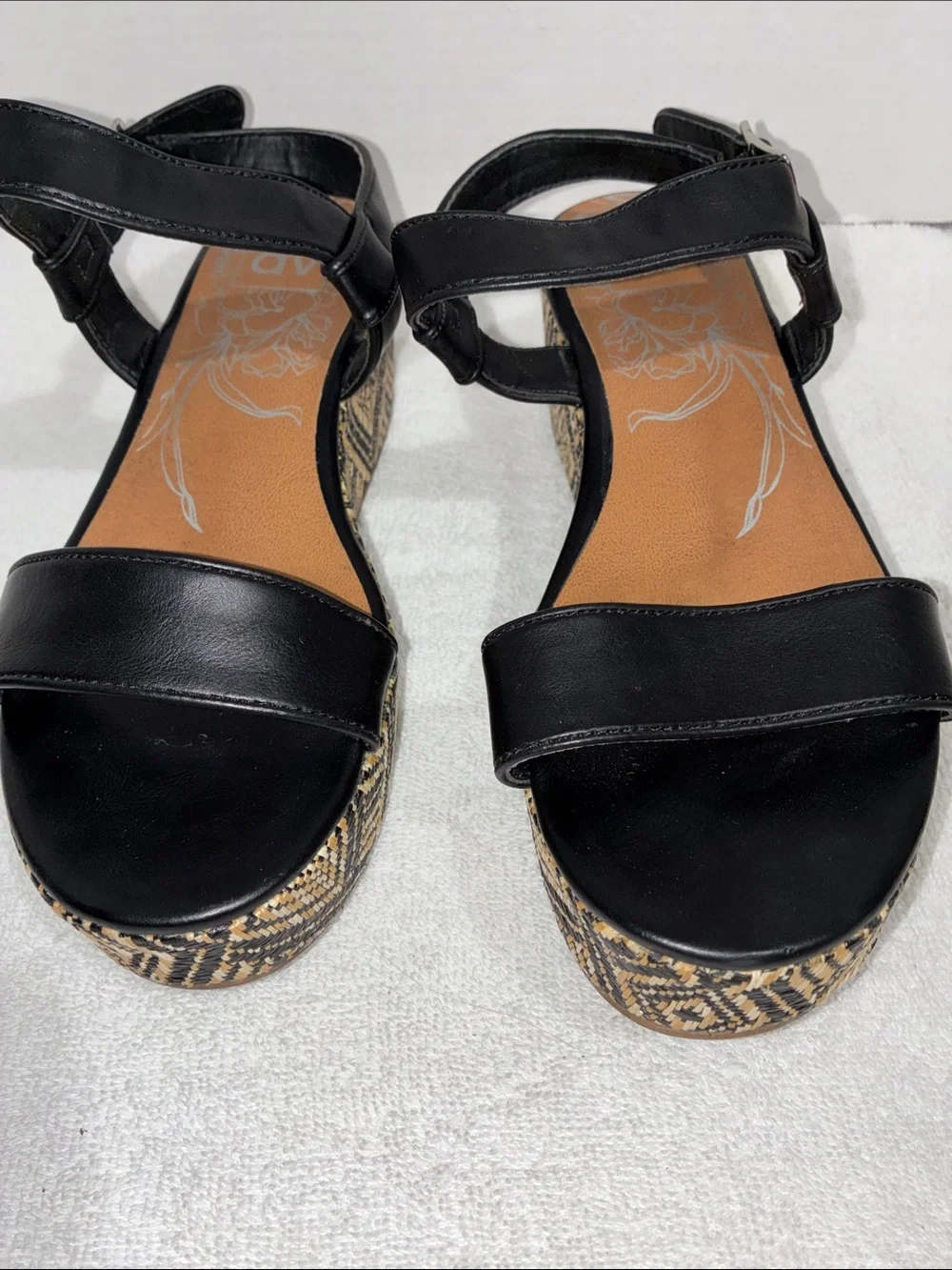 Dolce Vita x Target| Black Wedge Sandals with Patterned Platform size 9.5